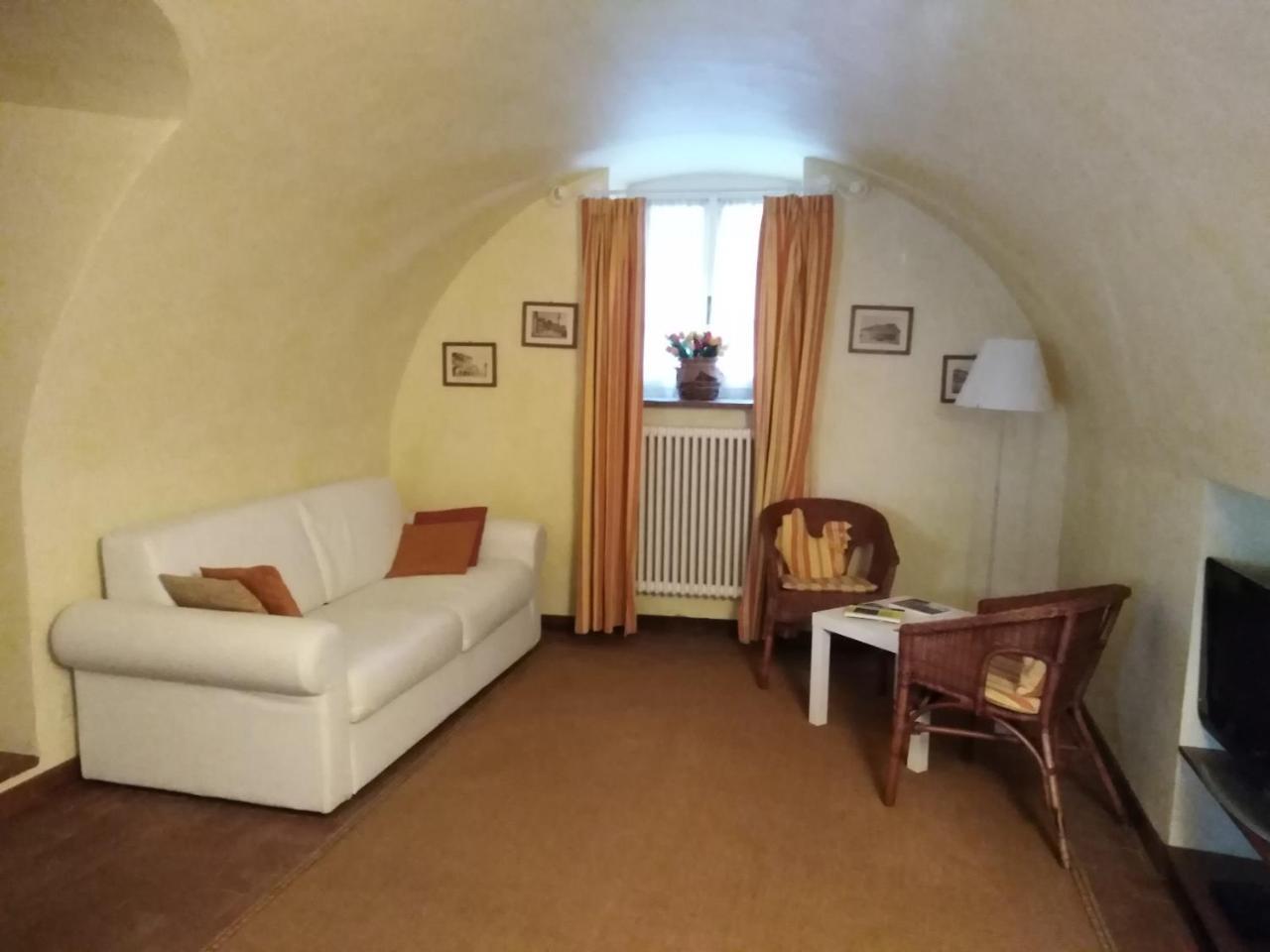 Casa Del Capitello Apartment Caprino Veronese Bagian luar foto
