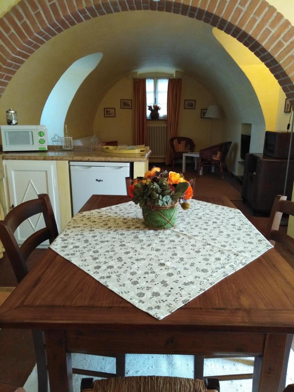 Casa Del Capitello Apartment Caprino Veronese Bagian luar foto