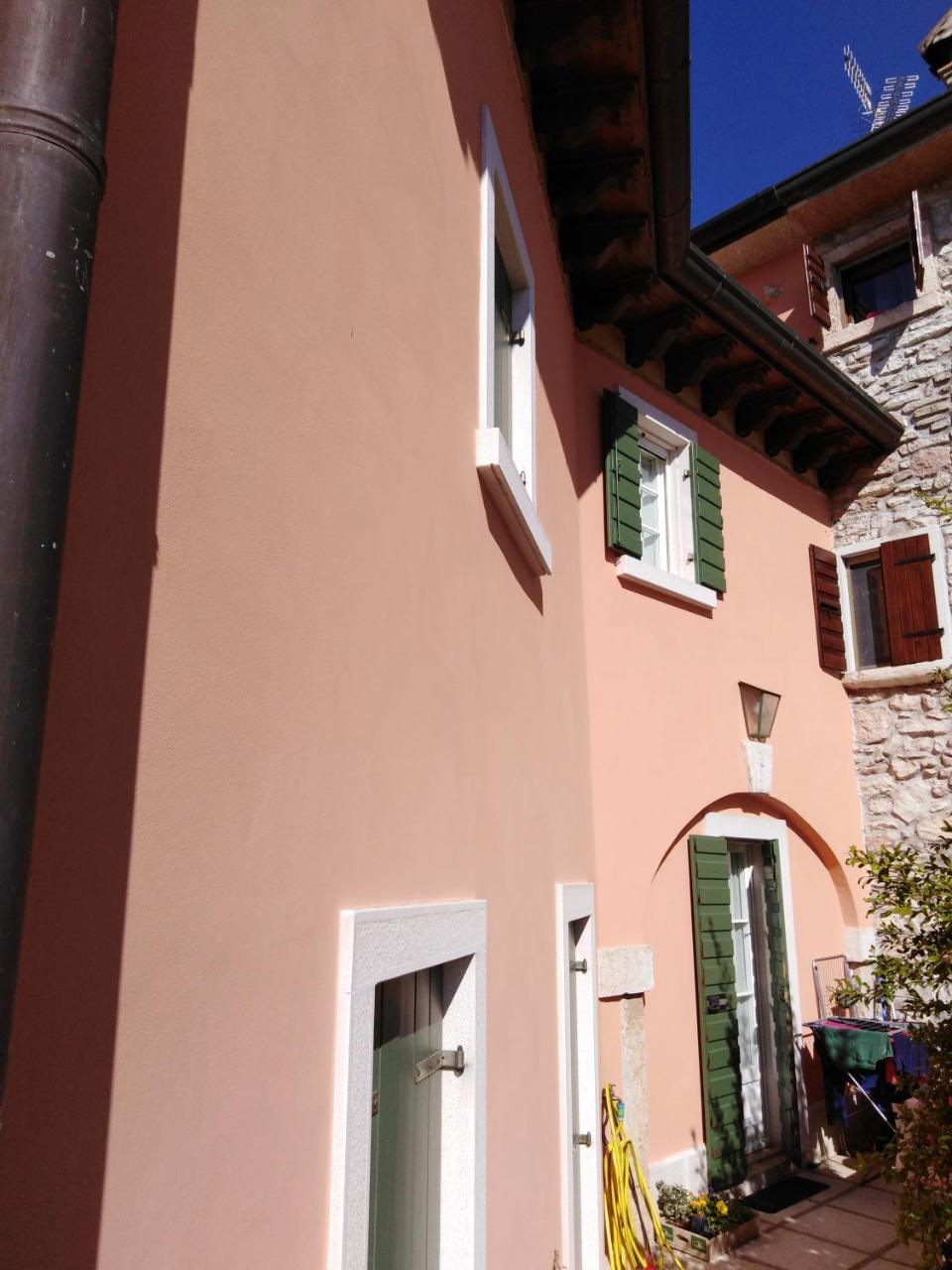 Casa Del Capitello Apartment Caprino Veronese Bagian luar foto